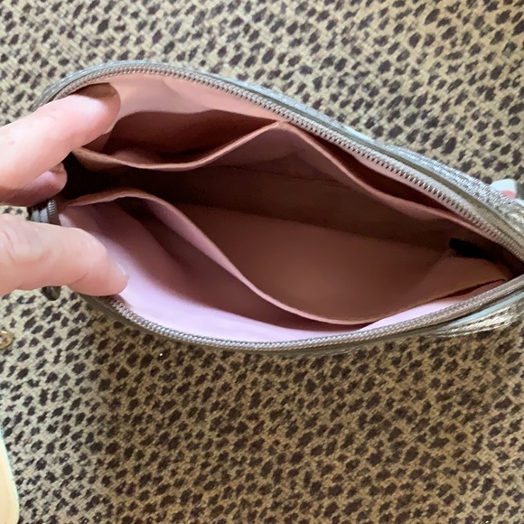 Coach Pouch - Picture 5 of 8